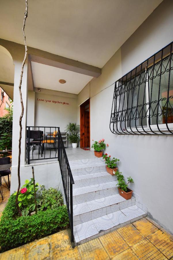 12 B&B Shkodra Exterior foto