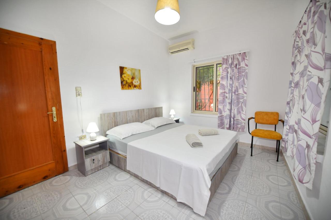 12 B&B Shkodra Exterior foto